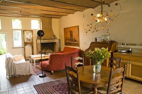 ブルージュ B＆B クッツハウス Bed & Breakfast エクステリア 写真